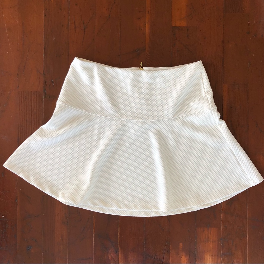 BANANA REPUBLIC Waffled Off-White Skirt